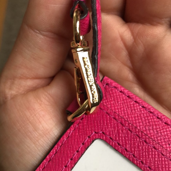 Michael Kors ID tag - Picture 6 of 11